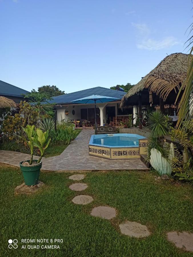 La Maison Du Voyage Tevaitoa Екстериор снимка
