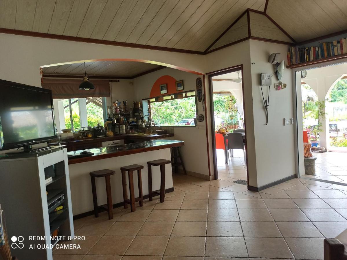 La Maison Du Voyage Tevaitoa Екстериор снимка