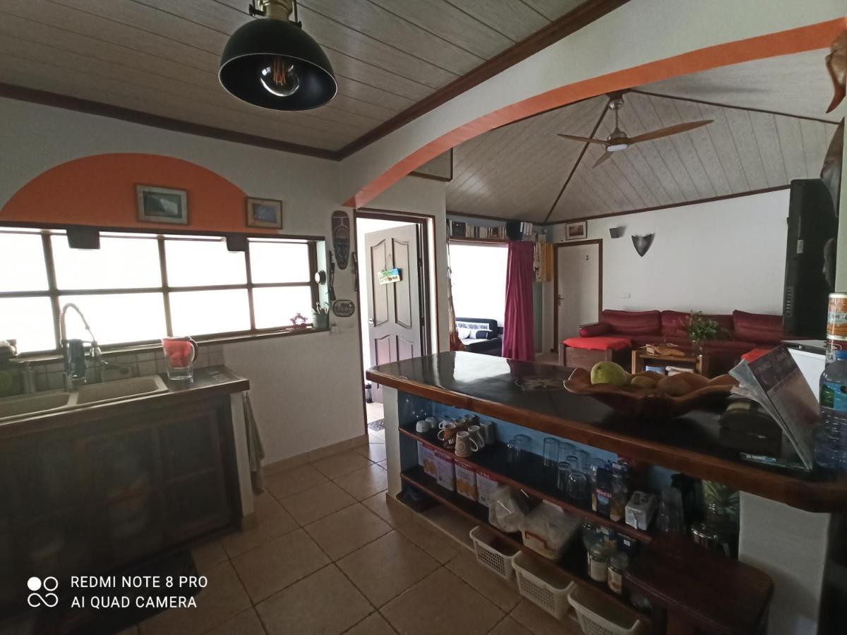 La Maison Du Voyage Tevaitoa Екстериор снимка